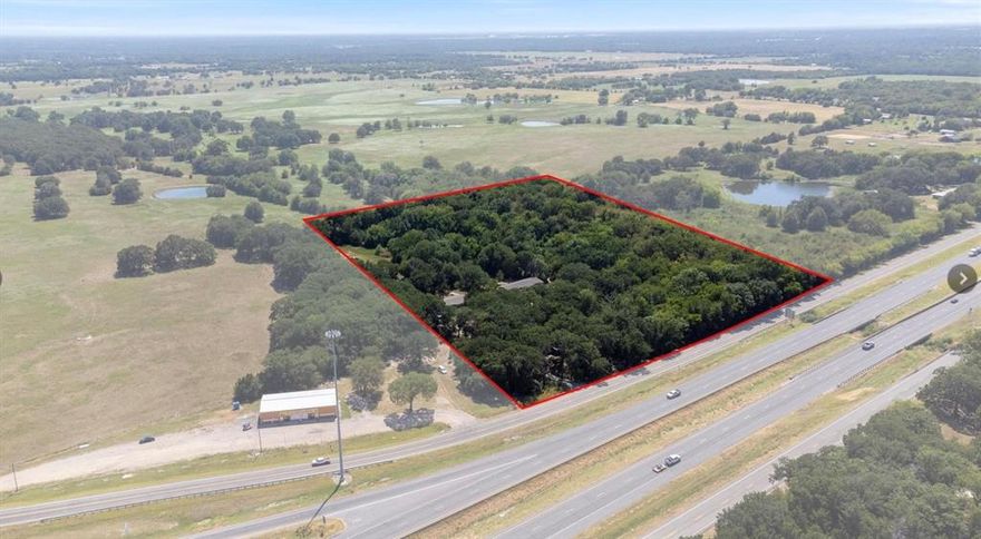 Exceptional 10-acre property in a highly sought-after location with no zoning restrictions and convenient access off a major North Texas highway, offering endless potential for development. Whether you envision residential or commercial use, this tract provides a rare opportunity for future growth. A mobile home will be conveyed with the sale, and a current survey is available for added convenience.

Don’t miss your chance to secure this prime investment property.