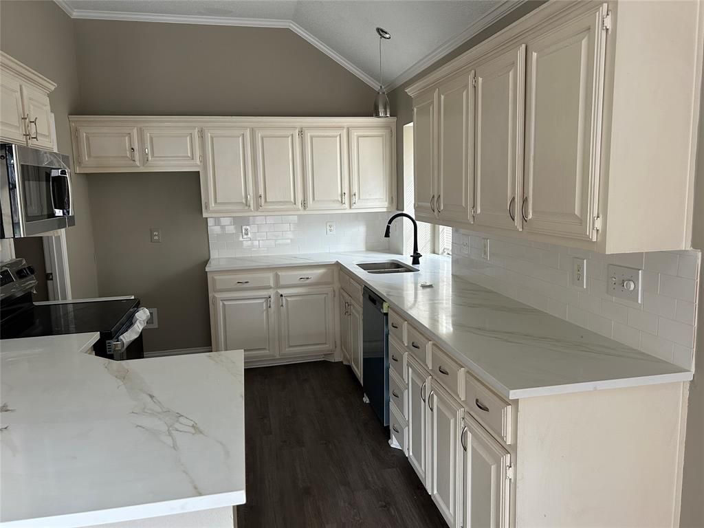 Photo of 6550 Trammel Drive, Dallas, TX 75214 (MLS # 21138895)