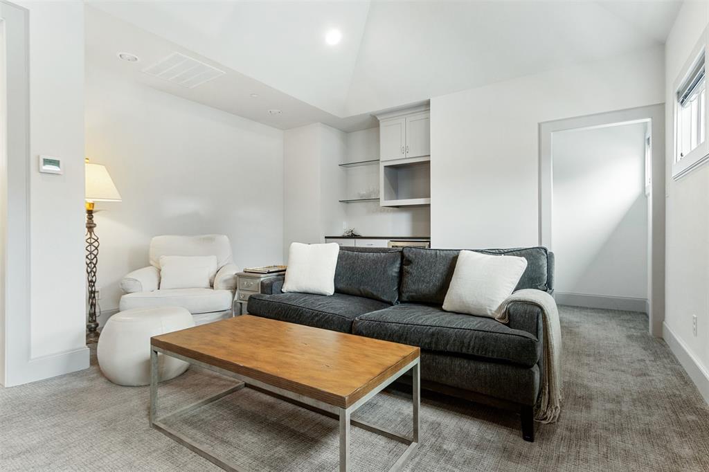 Highland Park High School - Residential