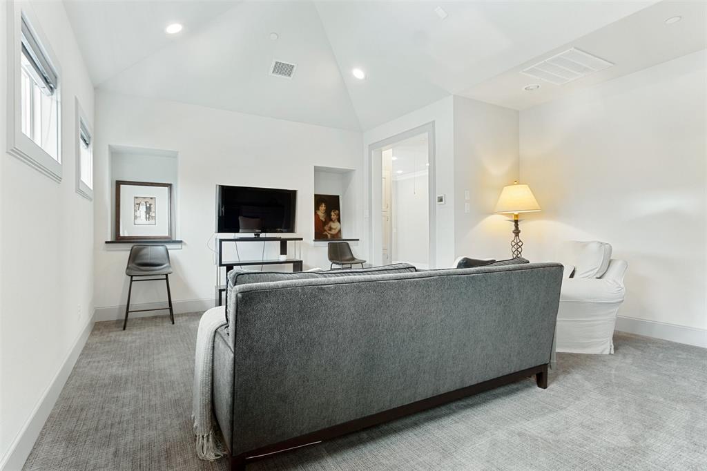 Highland Park High School - Residential