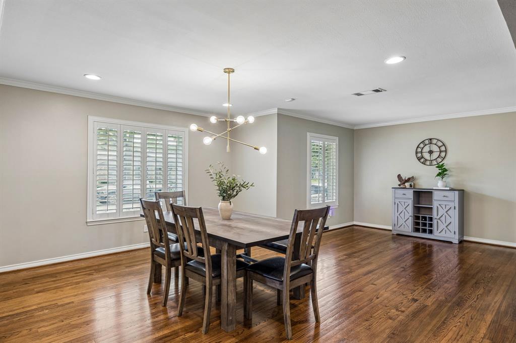 10507 Royalwood Drive