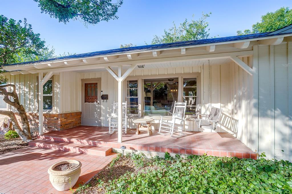 3962 Shannon Drive