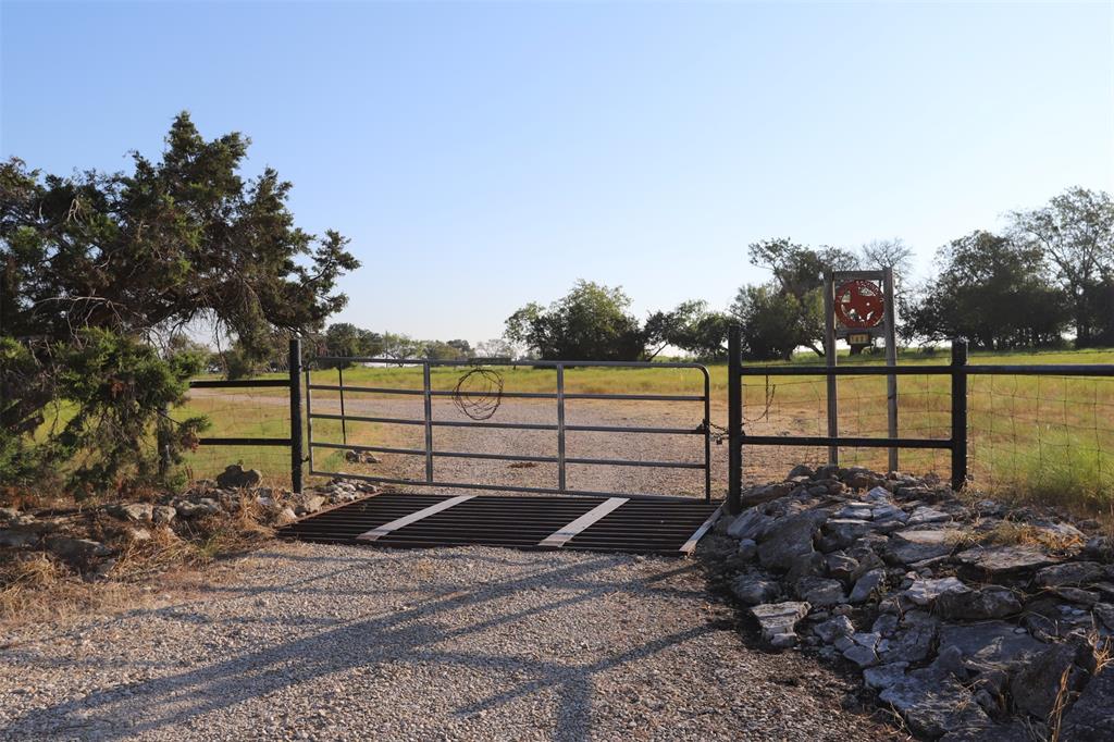 Q Ellis - Residential