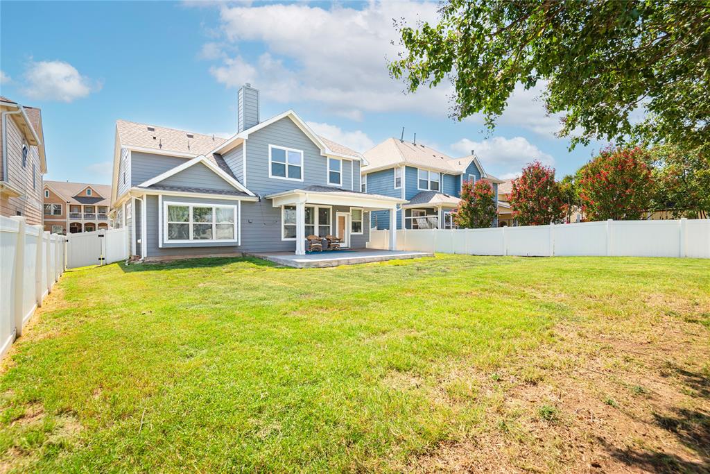 1131 Charleston Lane