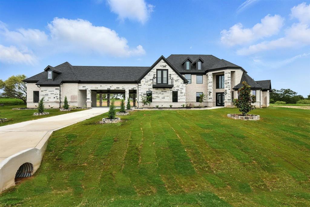 5005 Glenoaks Court