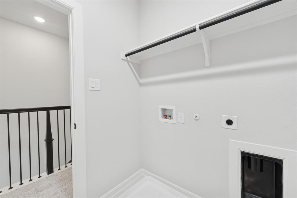 Hillside at Las Colinas - Residential