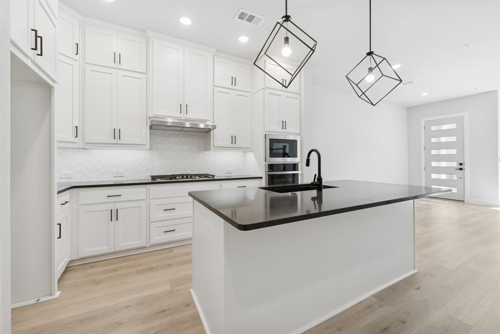 Hillside at Las Colinas - Residential