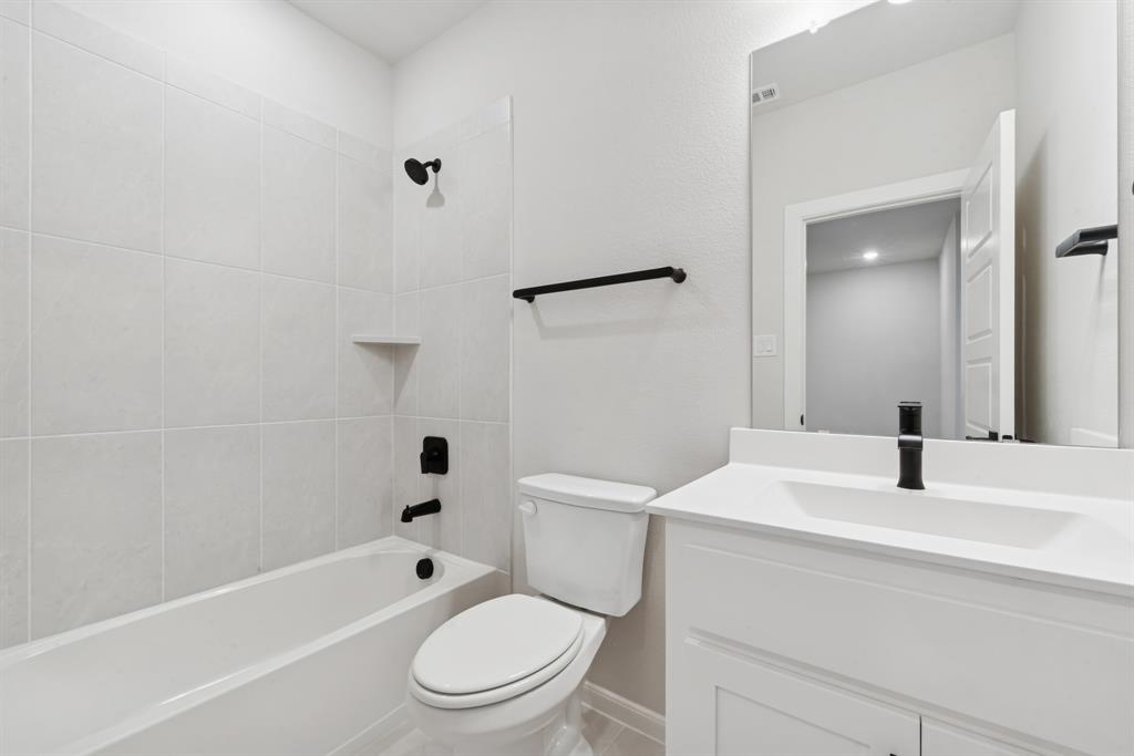 Hillside at Las Colinas - Residential