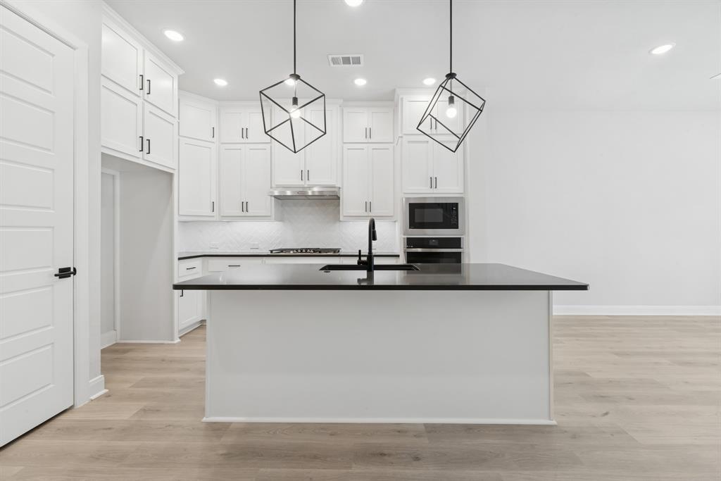 Hillside at Las Colinas - Residential