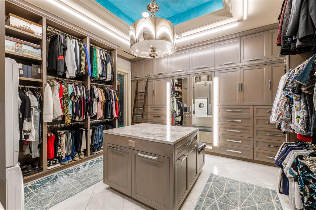 Royal Crk Acres Add - Residential