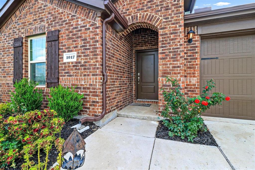 1017 Crepe Myrtle Lane