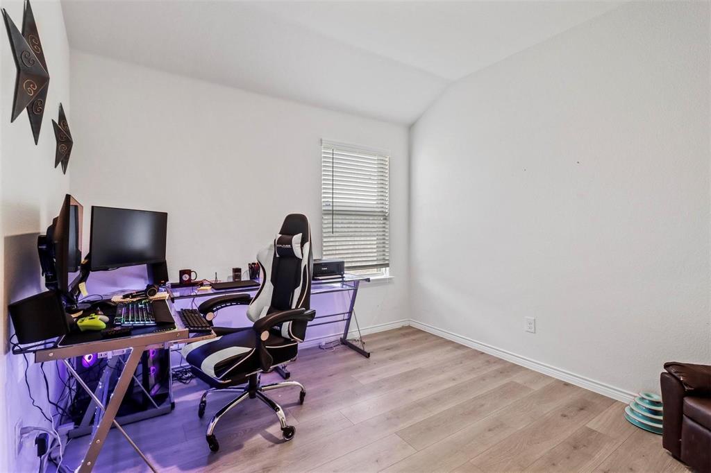 1017 Crepe Myrtle Lane