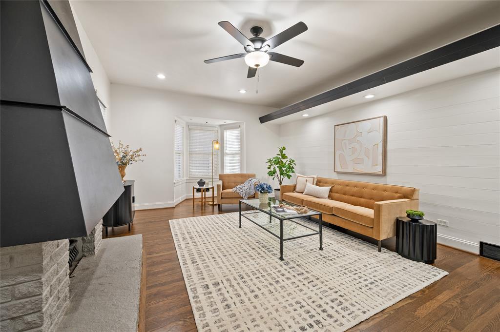 Chamberlain Arlington Heights 4th - Residential