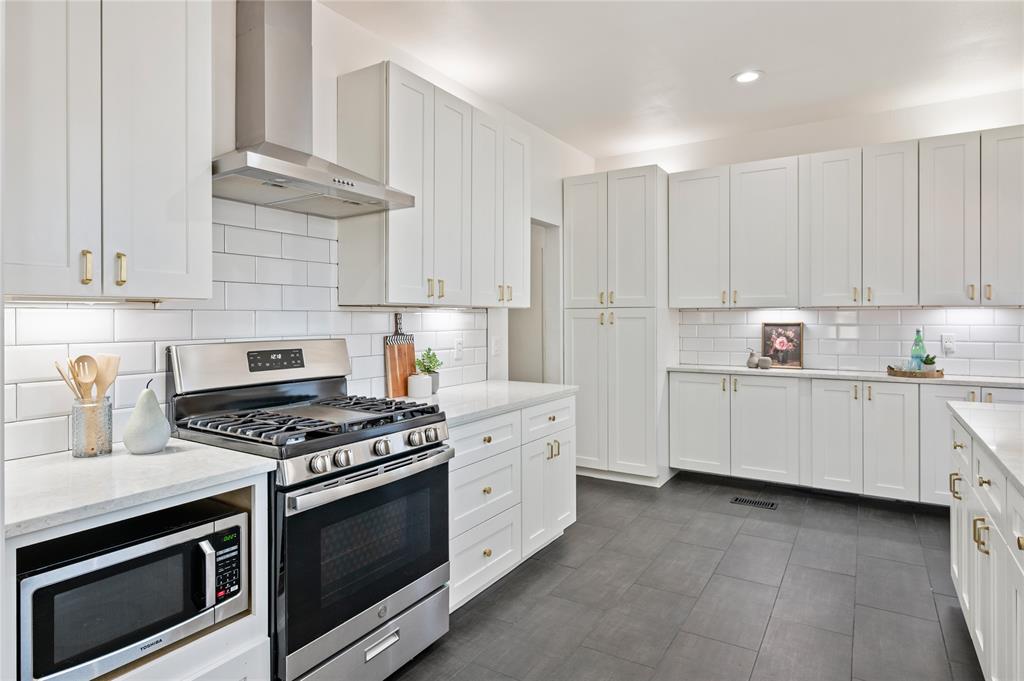 Chamberlain Arlington Heights 4th - Residential