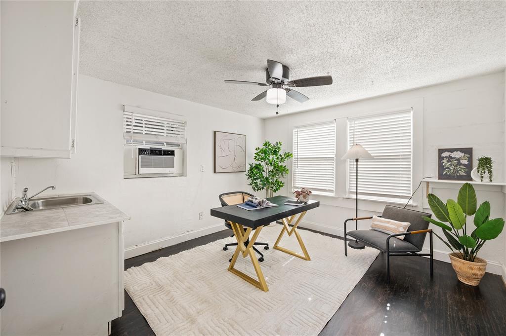 Chamberlain Arlington Heights 4th - Residential