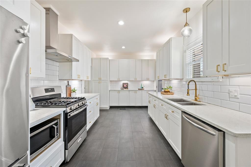 Chamberlain Arlington Heights 4th - Residential