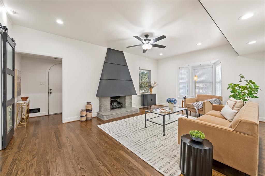 Chamberlain Arlington Heights 4th - Residential