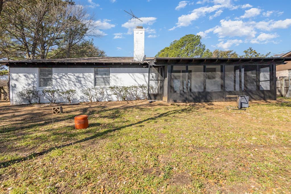 Lucas Estates Add - Residential Lease