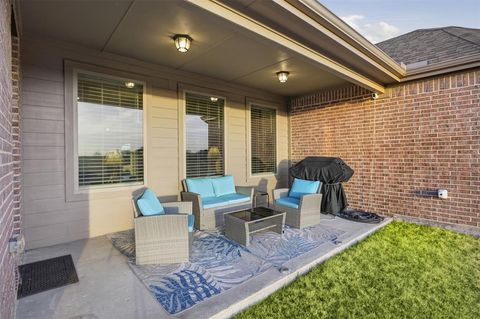 Tiny photo for 421 Evening Fire Drive, Waxahachie, TX 75167 (MLS # 21197108)