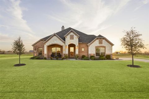 Tiny photo for 421 Evening Fire Drive, Waxahachie, TX 75167 (MLS # 21197108)