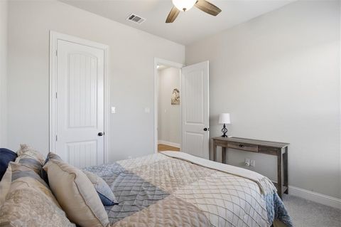 Tiny photo for 421 Evening Fire Drive, Waxahachie, TX 75167 (MLS # 21197108)