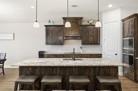 Tiny photo for 421 Evening Fire Drive, Waxahachie, TX 75167 (MLS # 21197108)