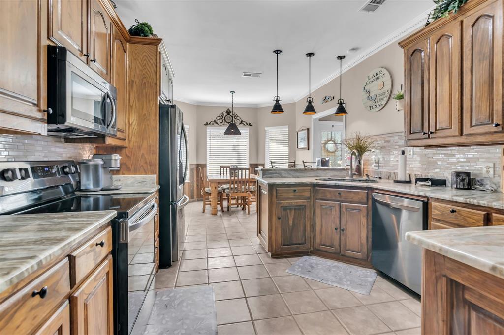 Decordova Bend Estate - Residential