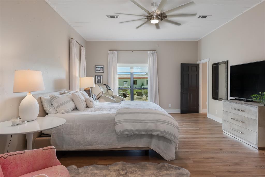 Blue Sky Estate - Farm