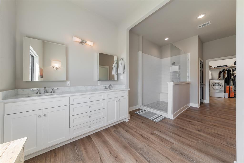 Blue Sky Estate - Farm