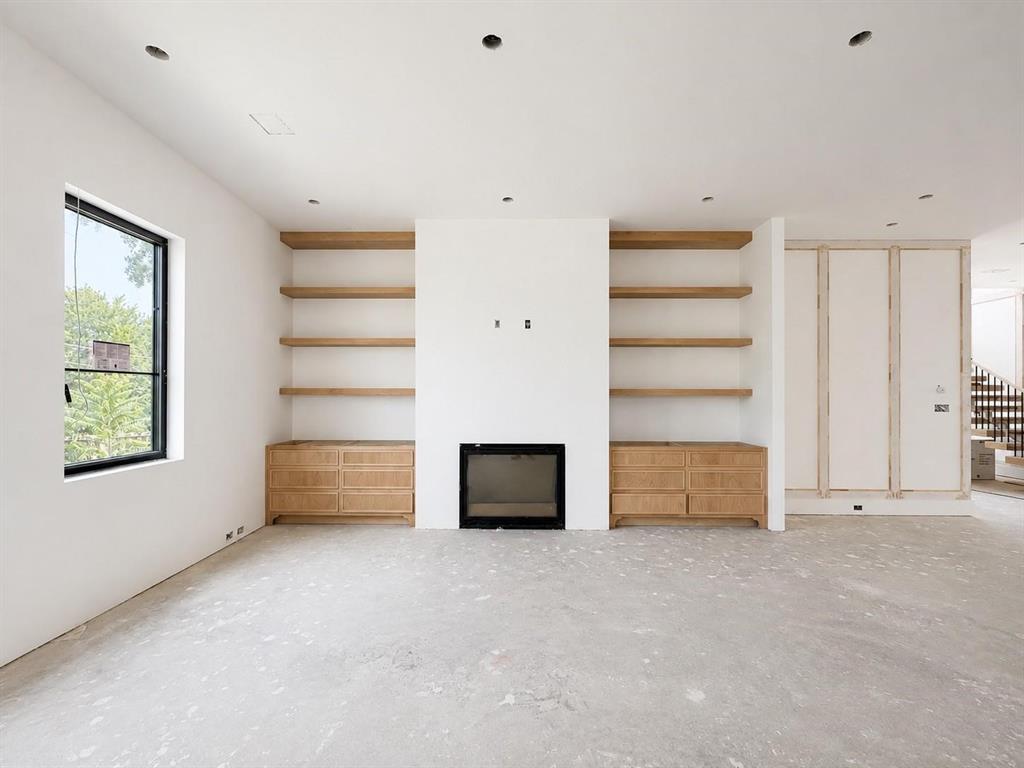 7007 Irongate Lane
