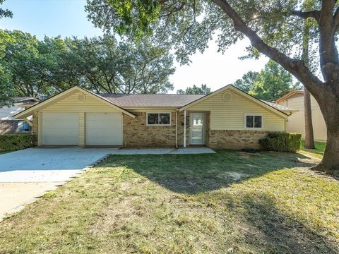 3016 Sun Valley Street Irving TX 75062