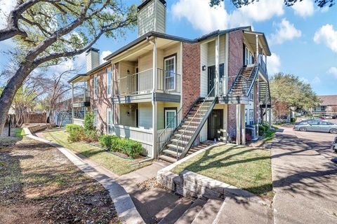 Photo of 5981 Arapaho Road #402, Dallas, TX 75248 (MLS # 21208270)