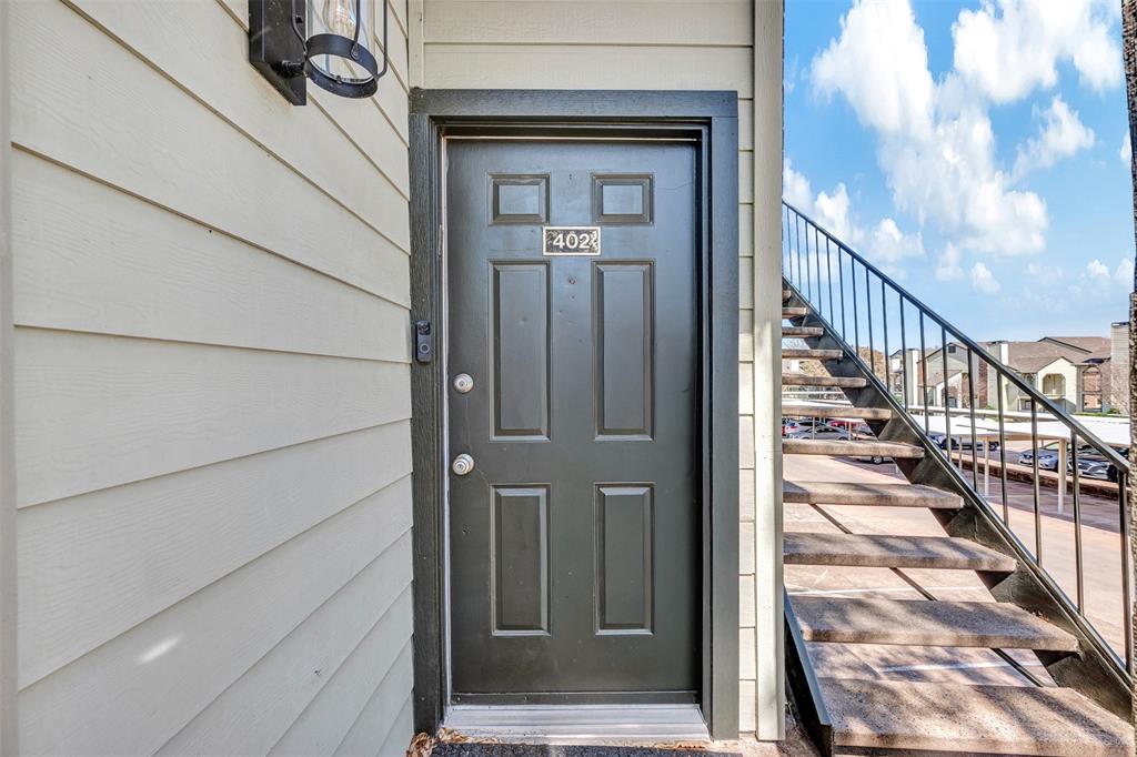 5981 Arapaho Road 402