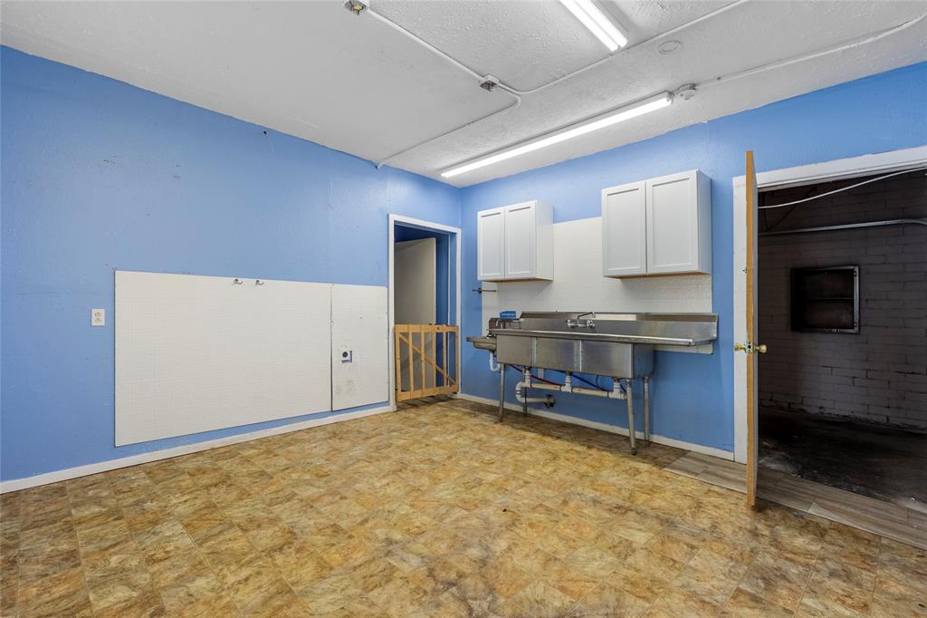 Orig Town Of Greenville - Commercial Sale