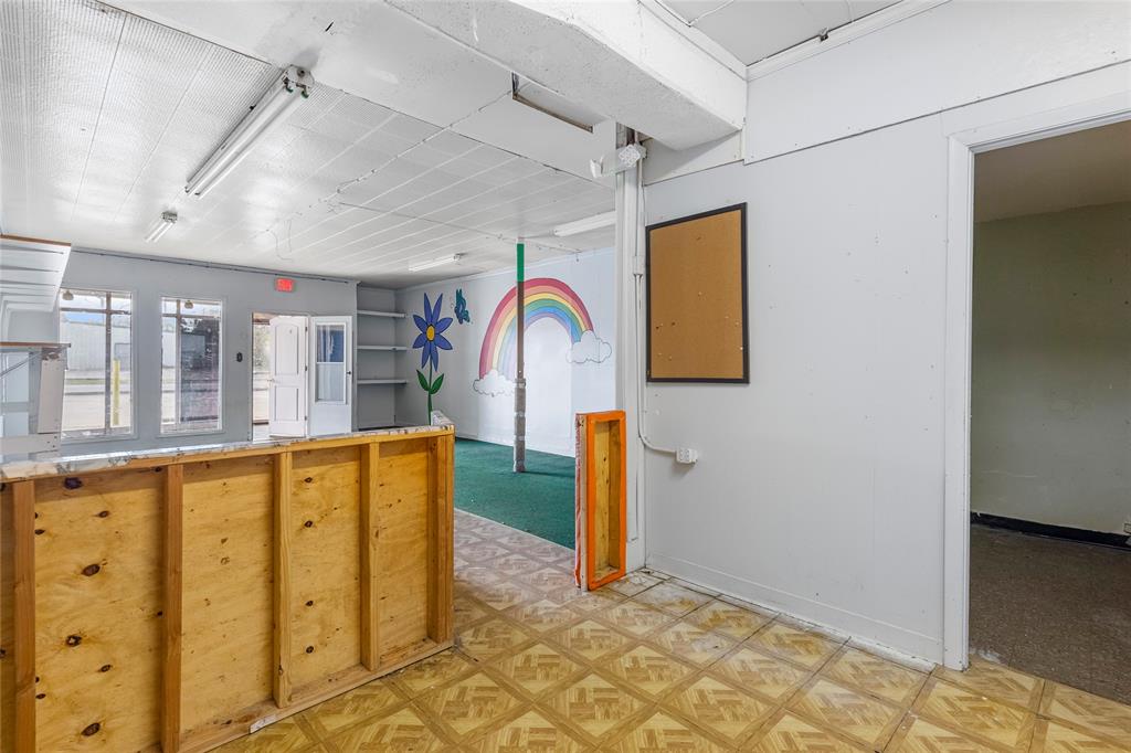 Orig Town Of Greenville - Commercial Sale