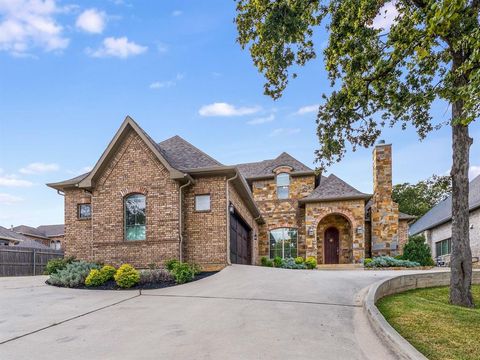 6801 Woodland Hills Drive North Richland Hills TX 76182