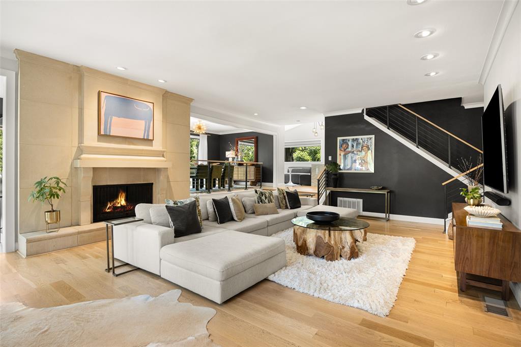 White Rock North Add 9th Instl - Residential
