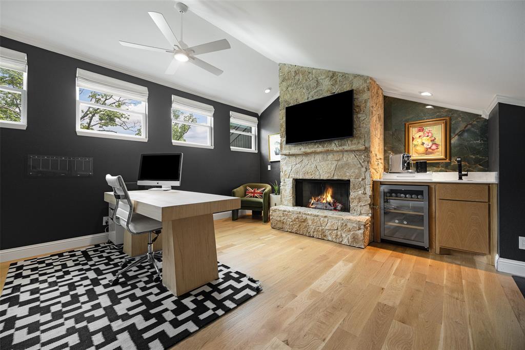 White Rock North Add 9th Instl - Residential