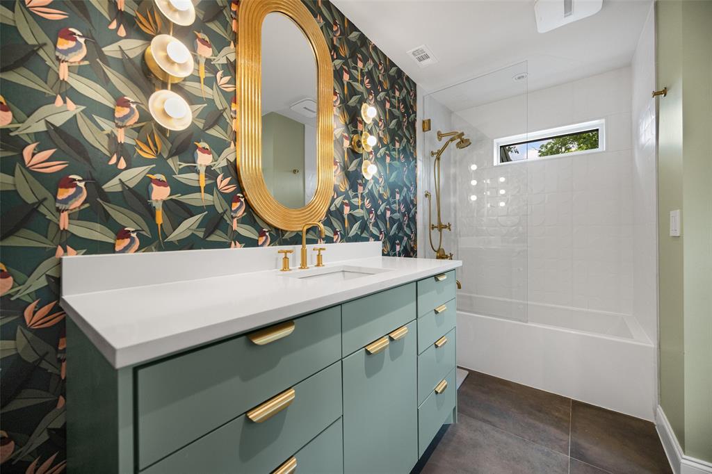 White Rock North Add 9th Instl - Residential