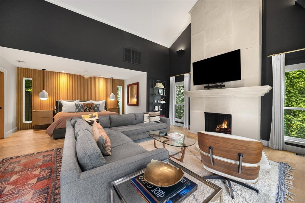 White Rock North Add 9th Instl - Residential