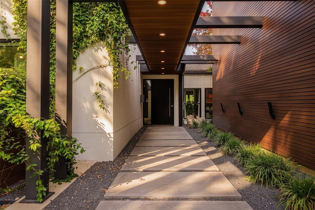 White Rock North Add 9th Instl - Residential