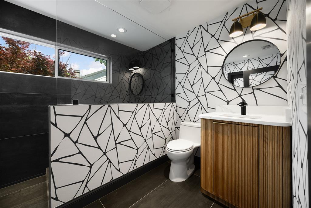 White Rock North Add 9th Instl - Residential