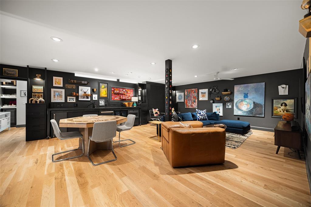White Rock North Add 9th Instl - Residential
