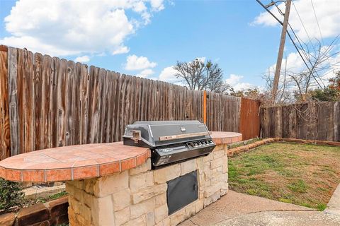 A home in Irving