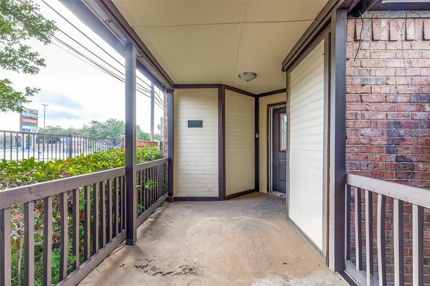 Lovely 3 bedroom 2 bath home located in The Gables at Ryal Lane.  Low maintenance townhome features ceramic tile floors, large living area, and wood burning fireplace.  3 oversized bedrooms, walk in closets and large bathrooms.  2 private outdoor patio areas.