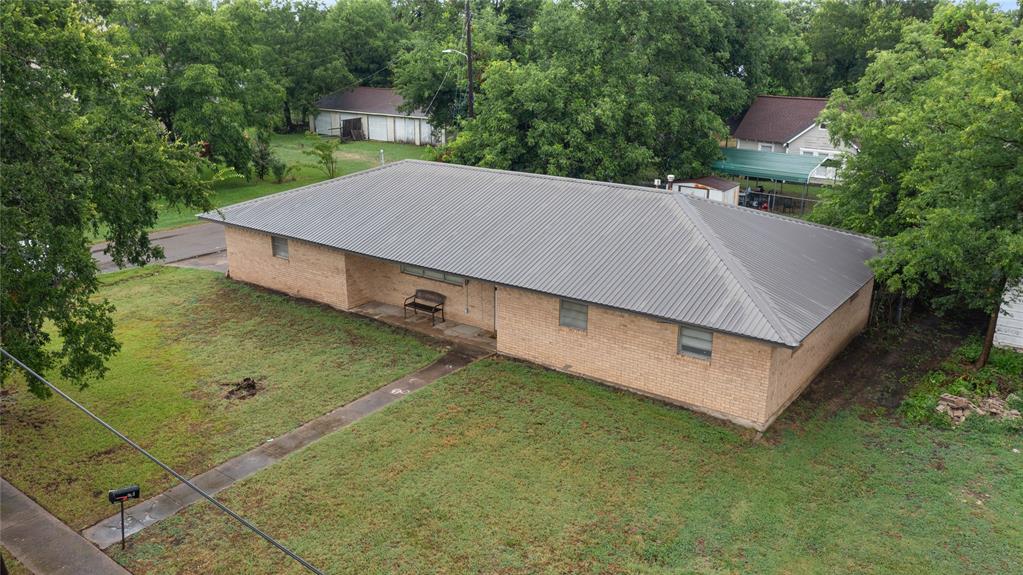 801 Poplar Street