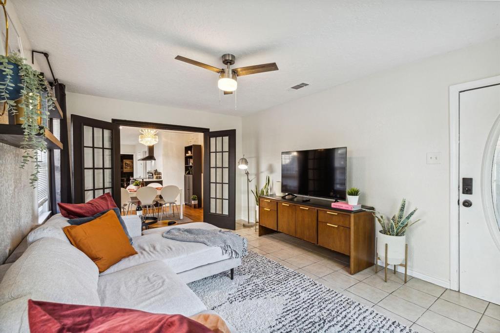 Kessler Plaza - Residential