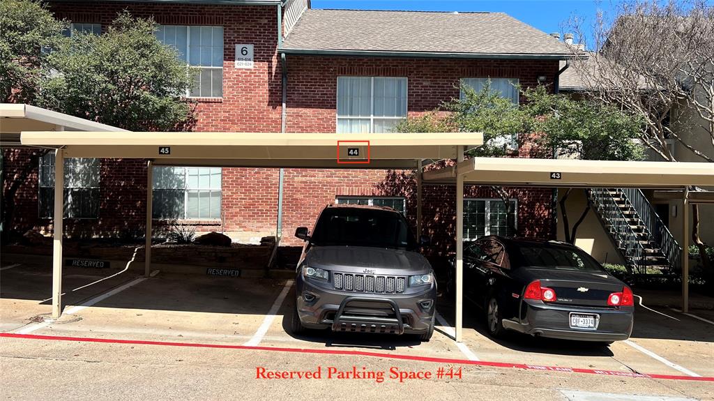 Woods On Park Lane Condos - Residential Lease