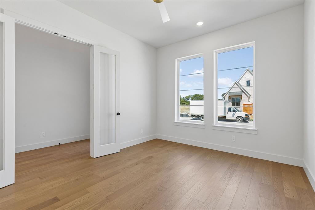 8729 Porch Place