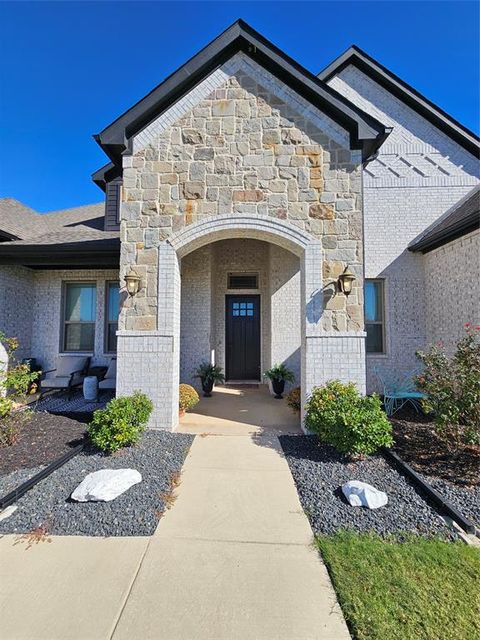 A home in Waxahachie